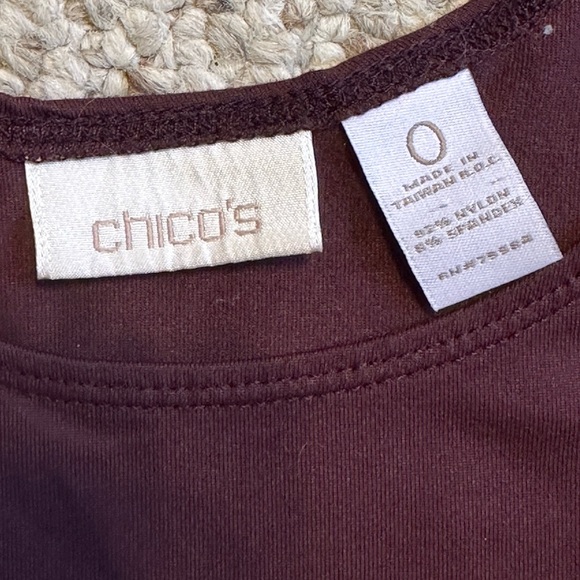 Chico’s Maroon High Neck Tank Top Basic Knit Sleeveless  Size 0 - Picture 5 of 5